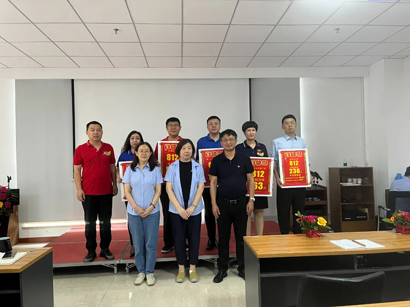 敲响冲刺战鼓!“812”大促誓师大会现场直击 敲响冲刺战鼓!“812”大促誓师大会现场直击